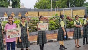 दोन हजार विद्यार्थी आणि नागरिकांनी दिला डीजेमुक्त सोलापूरचा नारा