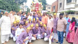जैन शेतांबर समाजाच्या वतीने पर्युषण पर्व शोभायात्रा निघाली उत्साहात 